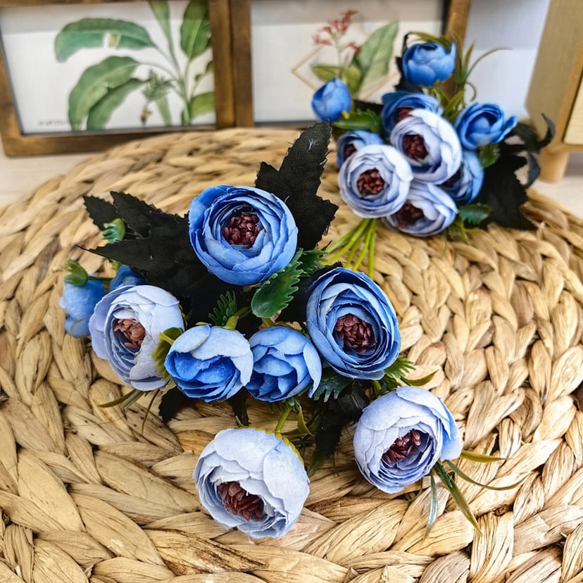 Искусственные цветы в Барнауле | Цветы искусственные «Камелии», голубые, букет